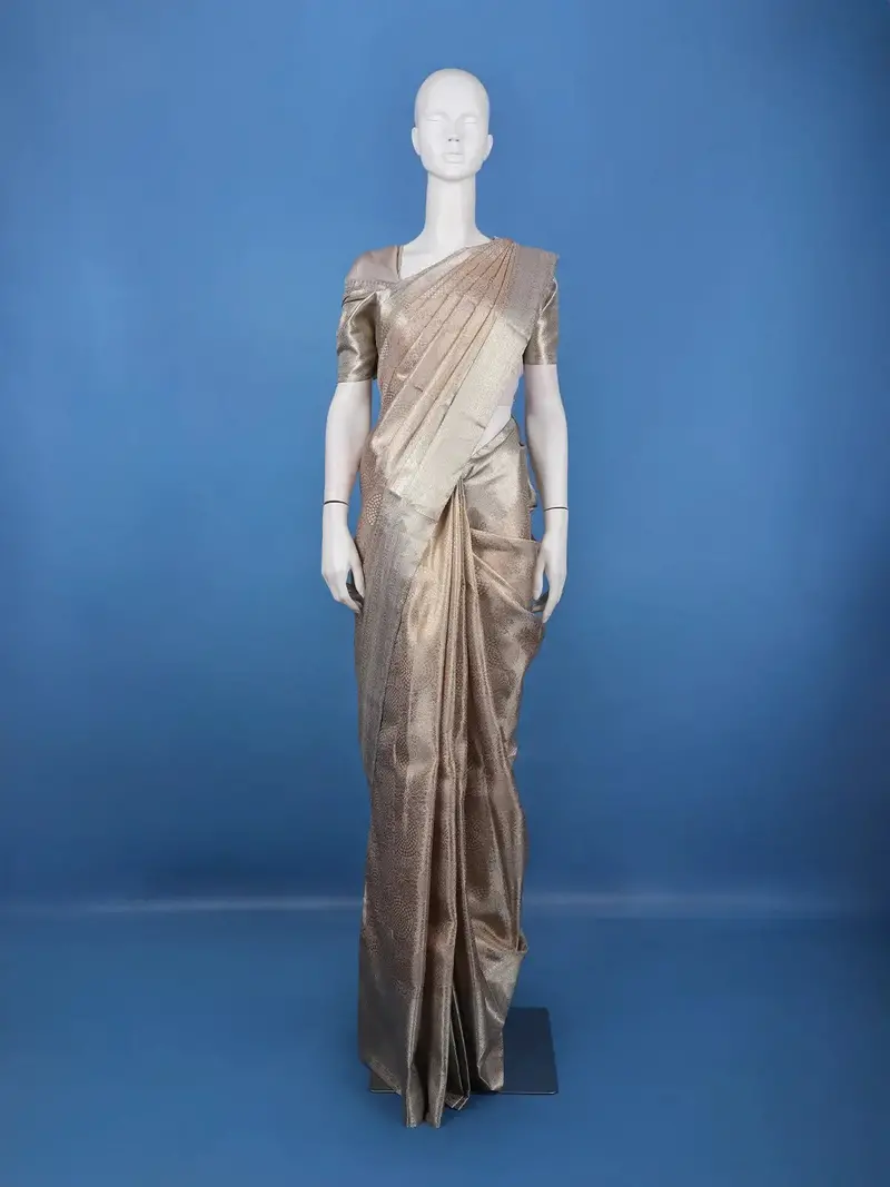 Silver Floral Design Woven Pure Kanchipuram Silk Saree 1