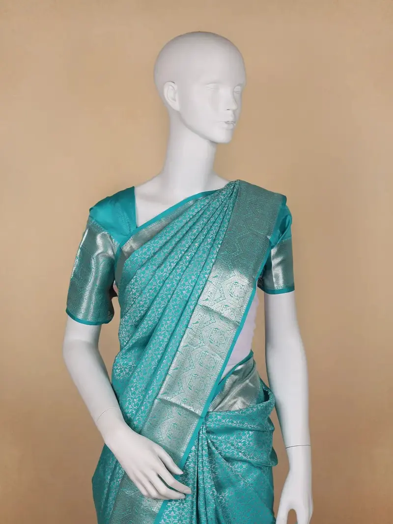 Sky Blue Floral Woven Pure Kanchipuram Silk Saree 2