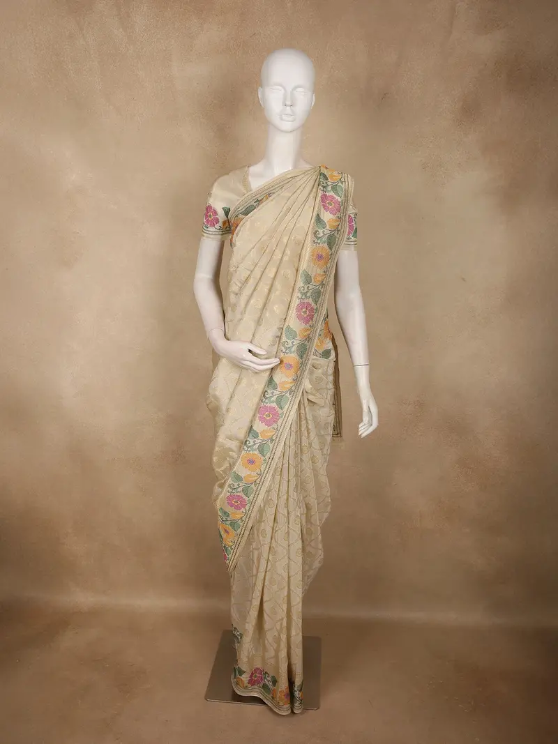 Soft Antique Ivory Beige Floral Zari Woven Design Pure Banarasi Saree With Floral Border 1