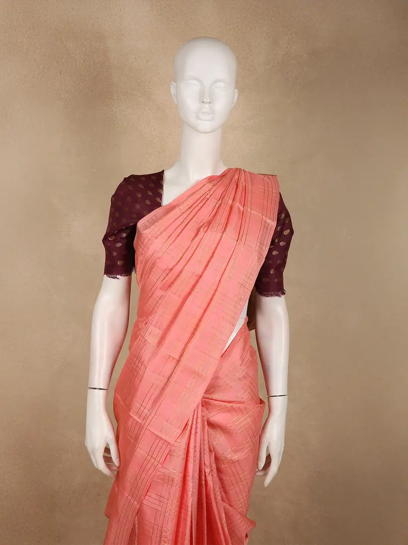 Soft Coral Peach Checked Zari Woven Design Pure Kanchipuram Silk Saree 2