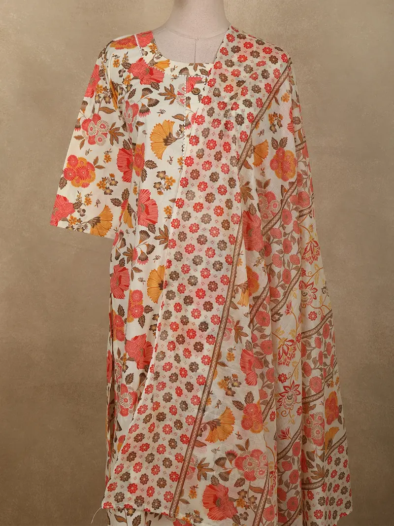 Soft Peach Floral Printed Design Cotton Straight Cut Salwar Suit With Dupatta 2