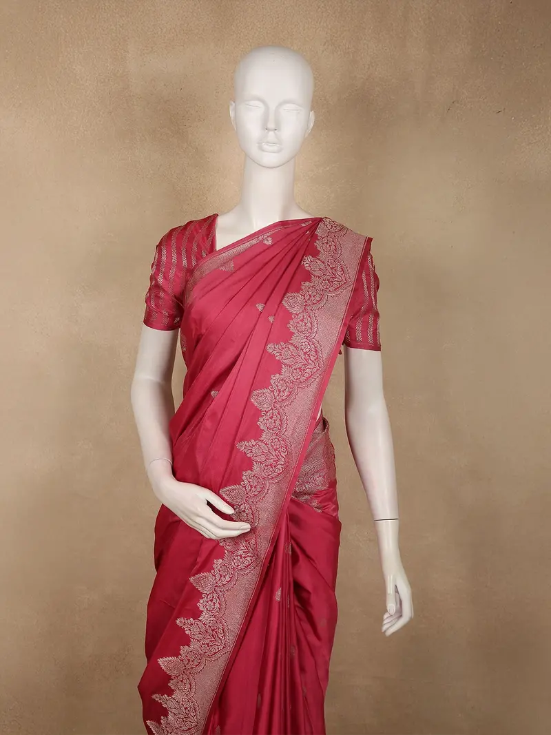 Soft Raspberry Rose Pink Floral Butta Zari Woven Design Semi Banarasi Saree With Zari Border 2