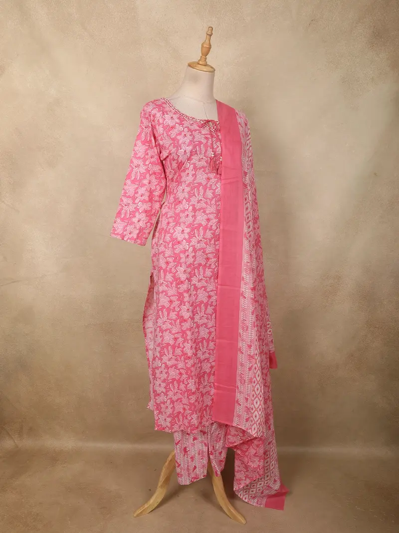 Soft Rose Pink Floral Printed Design Cotton Straight Cut Salwar Suit With Dupatta 4