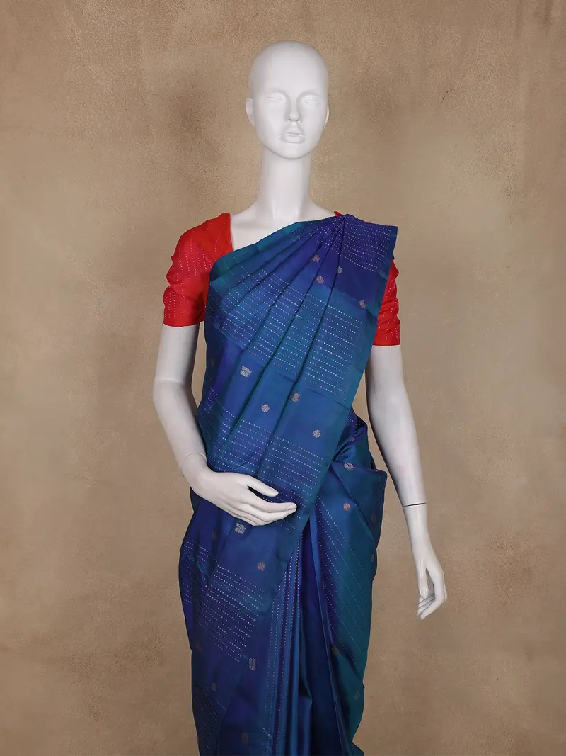 Teal Blue Floral Butta Woven Design Pure Kanchipuram Silk Saree With Contrast Blouse 2