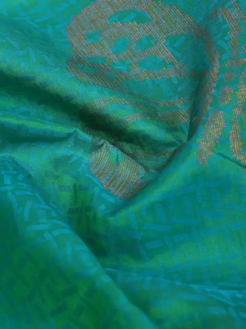 Teal Green Pure Kanchipuram Bridal Silk Saree With Butterfly Design On The Body With Zari Border 2