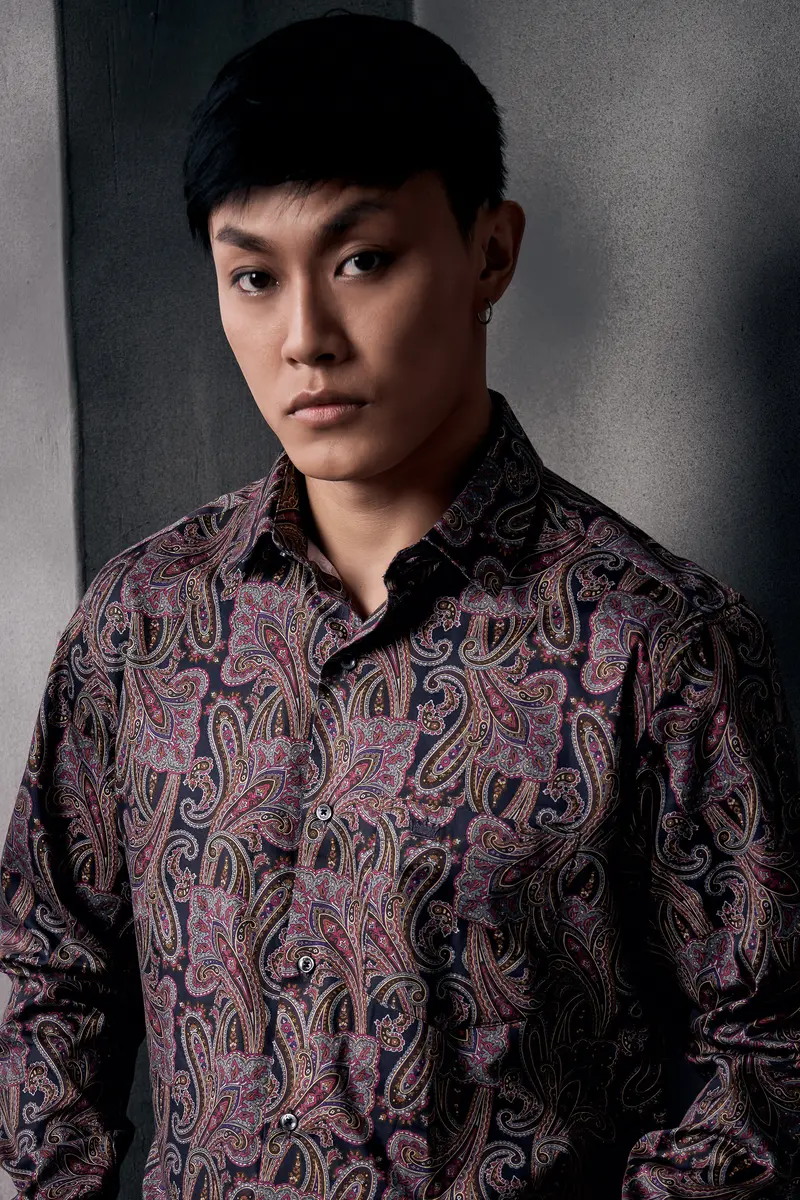 Thulian Pink And Jade Black Paisley Printed Subtle Sheen Super Soft Premium Cotton Shirt 2