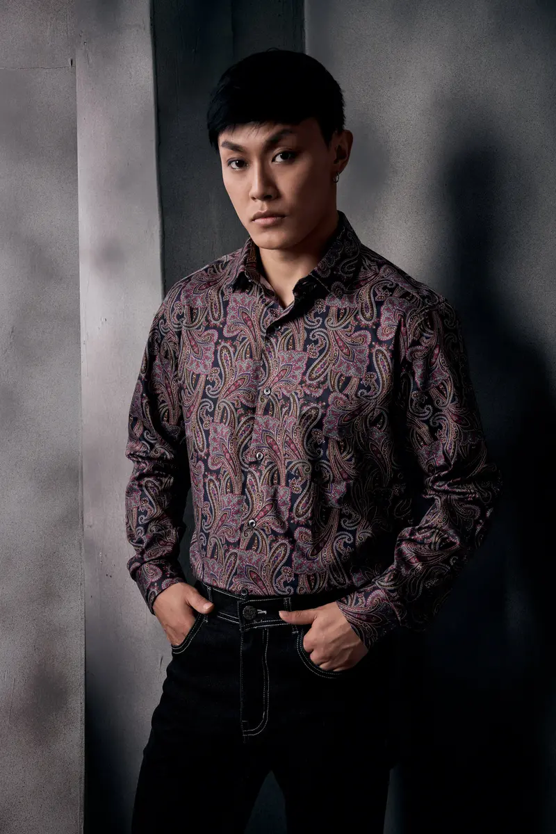 Thulian Pink And Jade Black Paisley Printed Subtle Sheen Super Soft Premium Cotton Shirt 6