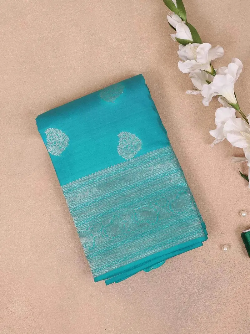 Turquoise Blue Pure Kanchipuram Bridal Silk Saree With Paisley Motif On The Body With Zari Border 1