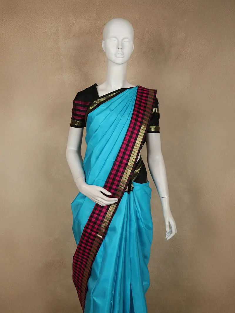 Turquoise Blue Solid Woven Design Pure Kanchipuram Silk Saree With Contrast Border 2
