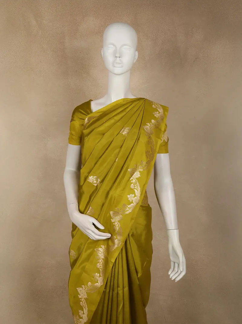 Turquoise Green Floral Butta Zari Woven Design Pure Banarasi Silk Saree With Floral Zari Border 2