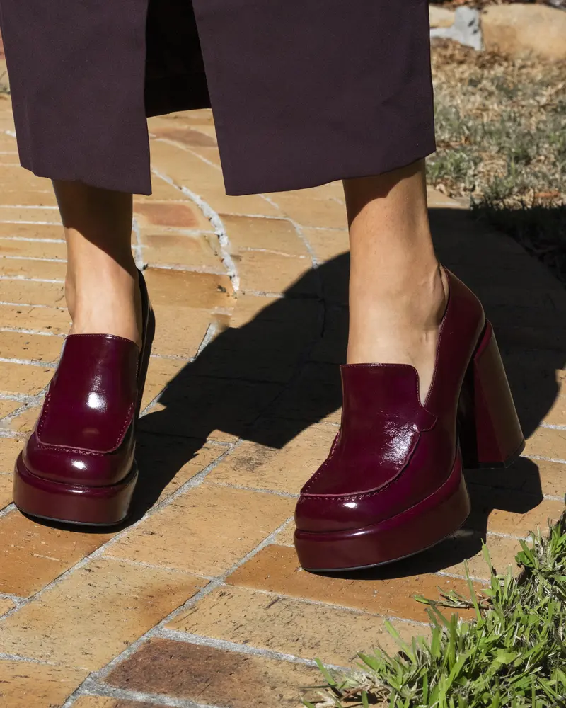 Tutor-Me Burgundy 2