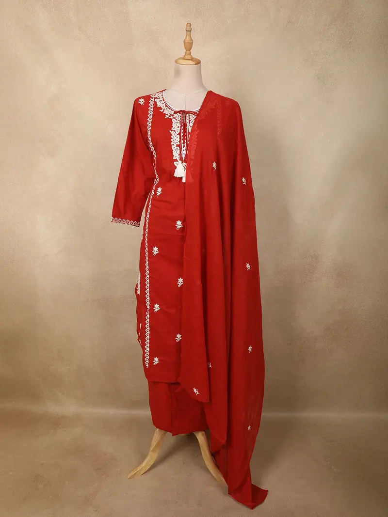Vermilion Red Floral Thread Embroidered Design Cotton Straight Cut Salwar Suit With Dupatta 1
