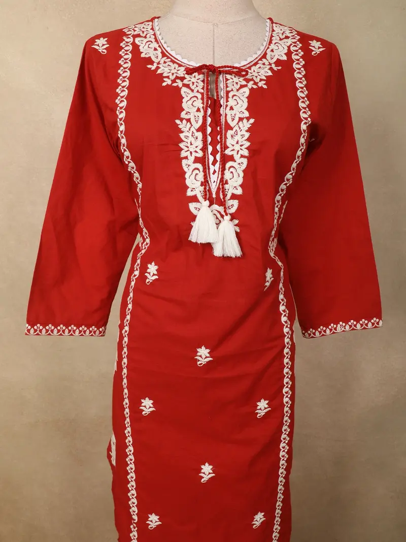 Vermilion Red Floral Thread Embroidered Design Cotton Straight Cut Salwar Suit With Dupatta 5