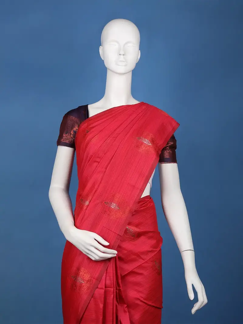 Vermilion Red Striped Pattern Silk Saree 2