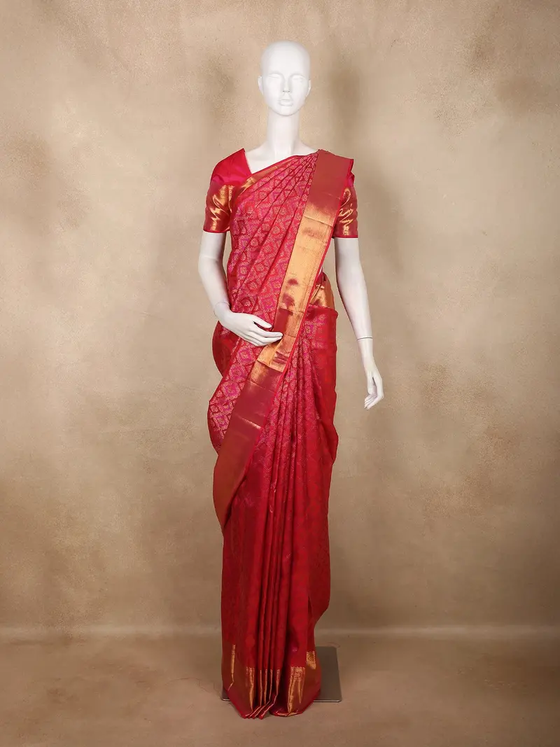 Vibrant Rani Pink And Deep Coral Red Geometric Zari Woven Design Pure Kanchipuram Silk Saree With Zari Border 1
