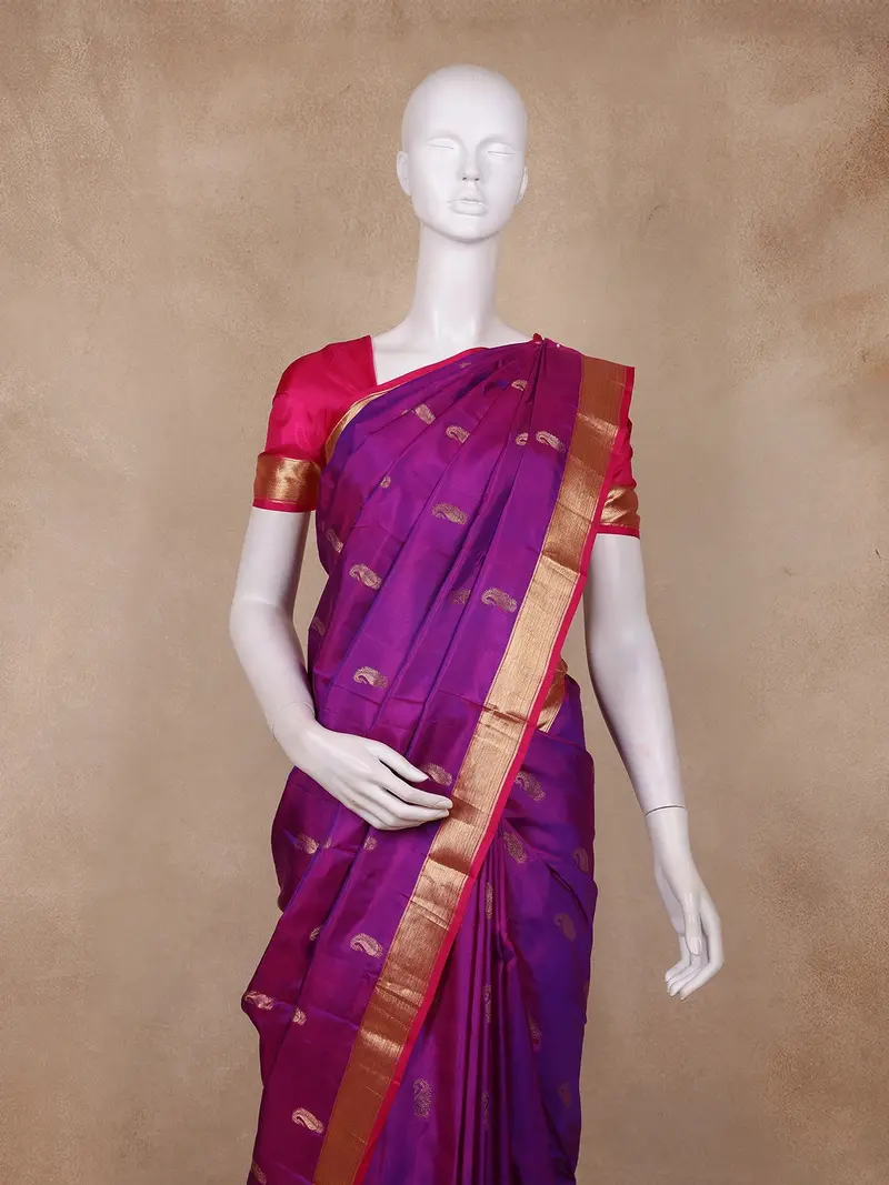 Violet Paisley Woven Kanchipuram Silk Saree With Zari Border 2