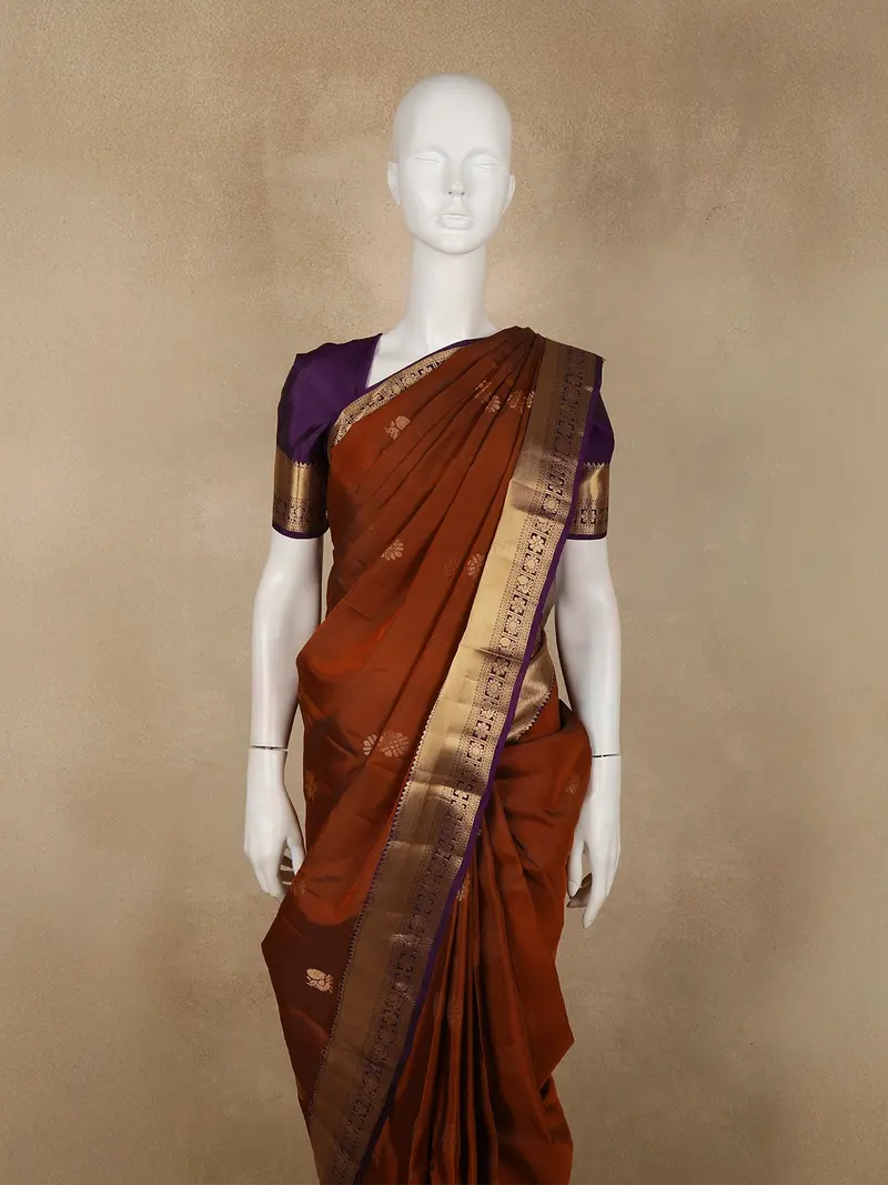 Warm Rust Brown Butta Zari Woven Design Pure Kanchipuram Silk Saree With Contrast Border 2