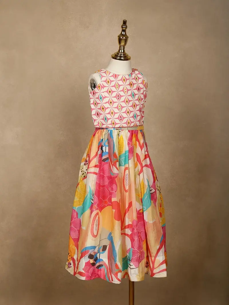 White Floral Designed Semi Silk Lehenga 5