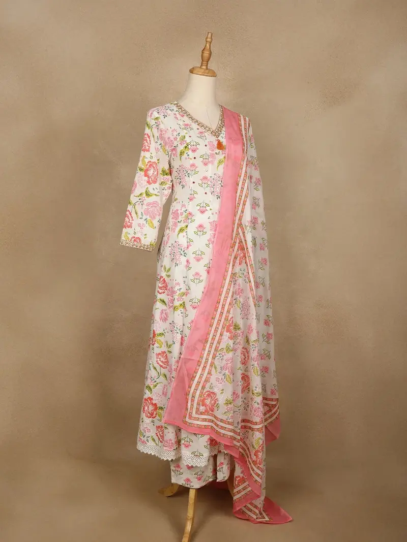 White Floral Print Cotton Straight Cut Salwar Suit 4