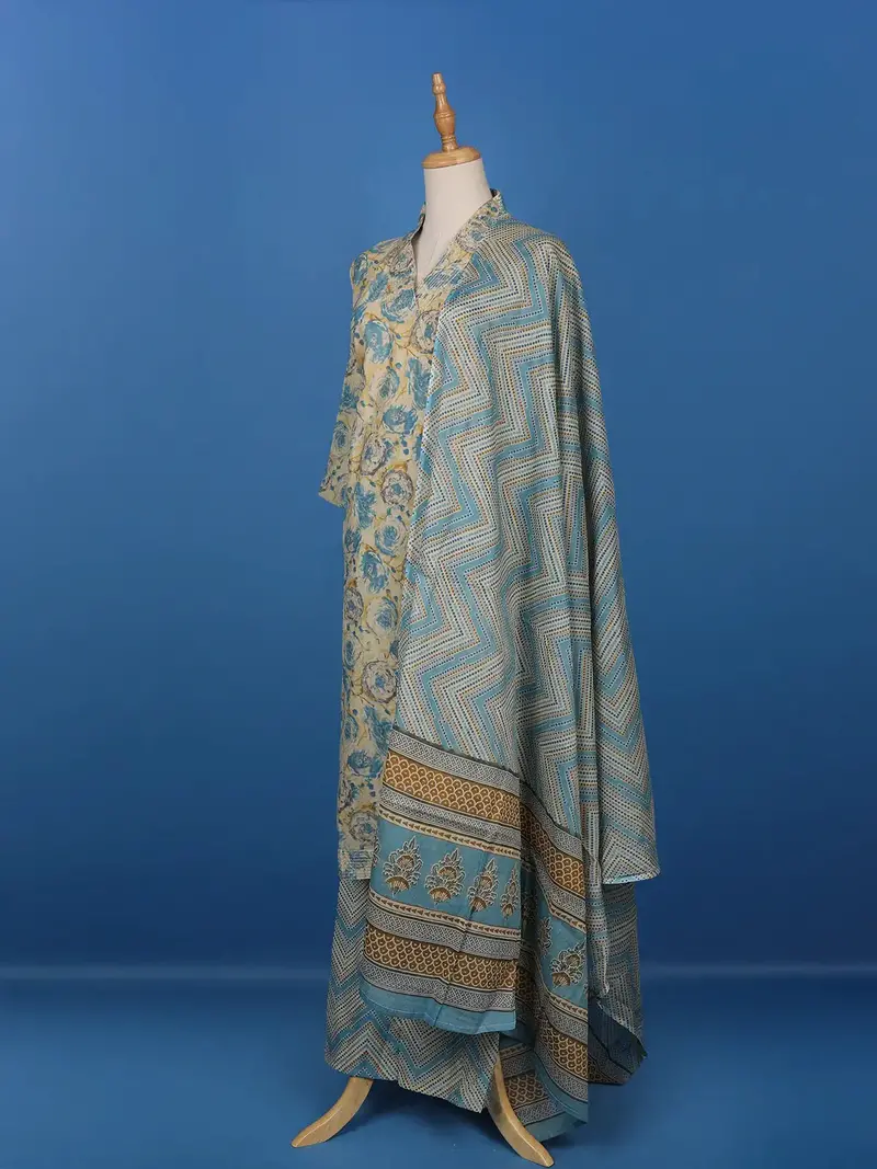 White Floral Prints Cotton Straight Cut Salwar Suit 3
