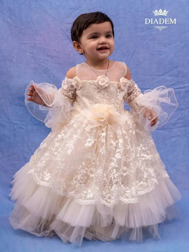 White Gown Embellished In  Floral Design Laces 1