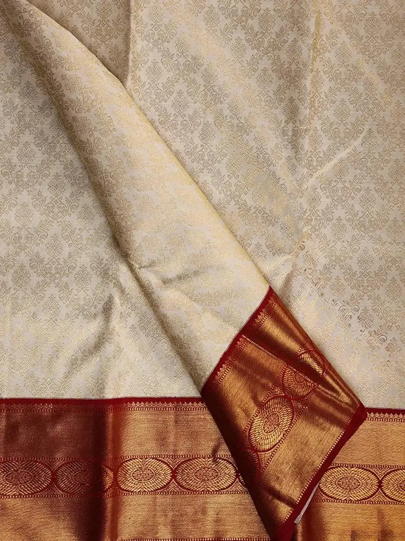 White Pure Kanchipuram Bridal Silk Saree With Flower Motifs On The Body With Korvai Border 2