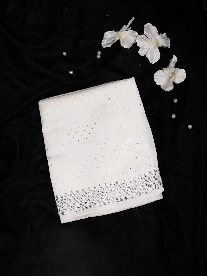 White Satin Bridal Saree With Beads And Dots Design On The Body With Design Border 1