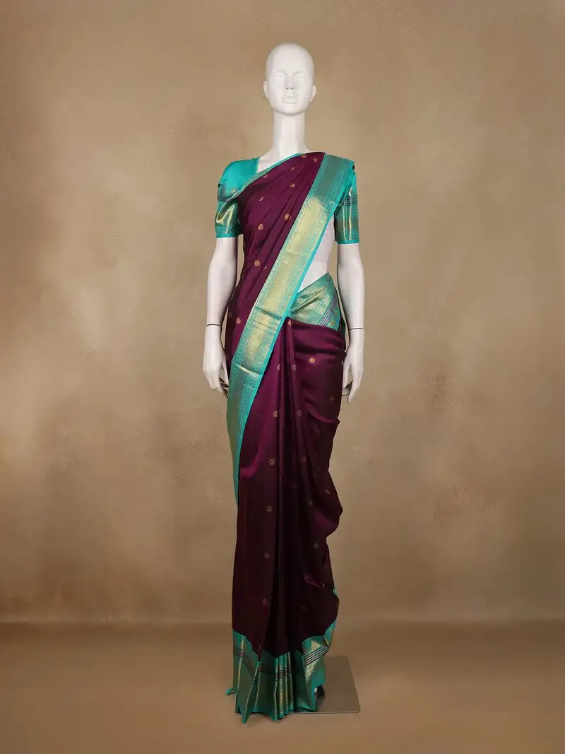 Wine Floral Butta Woven Pure Kanchipuram Silk Saree 1