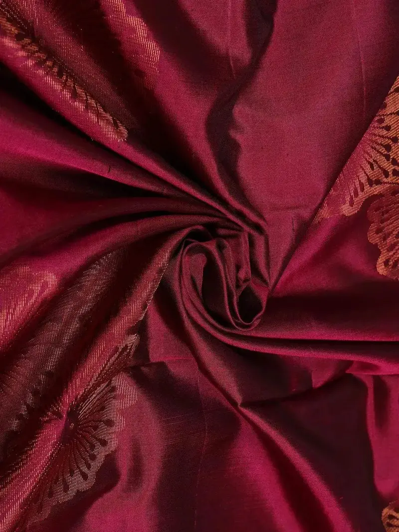 Wine Soft Silk Saree With Floral Motif Design On The Body And Without Border 2