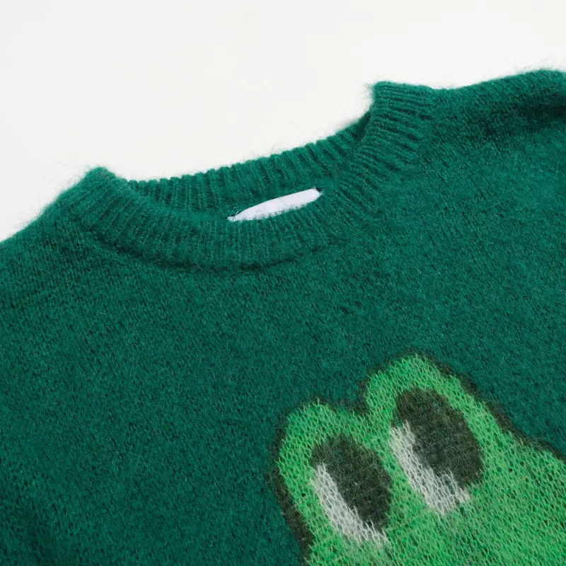 Women's Green Alligator Jacquard Plush Knitwear 4