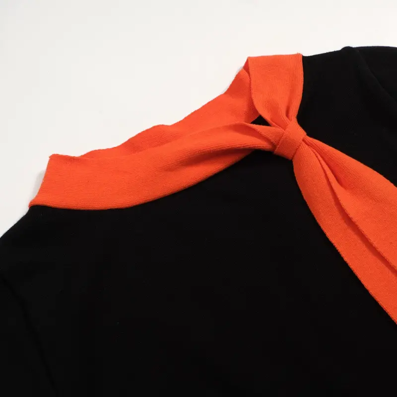 Women's Lace-Up Crewneck Knit T-Shirt With Flower 4