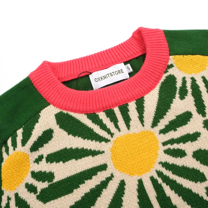 Women’S Retro Daisy Sweater – Bold Floral Knit With Contrast Sleeves 3