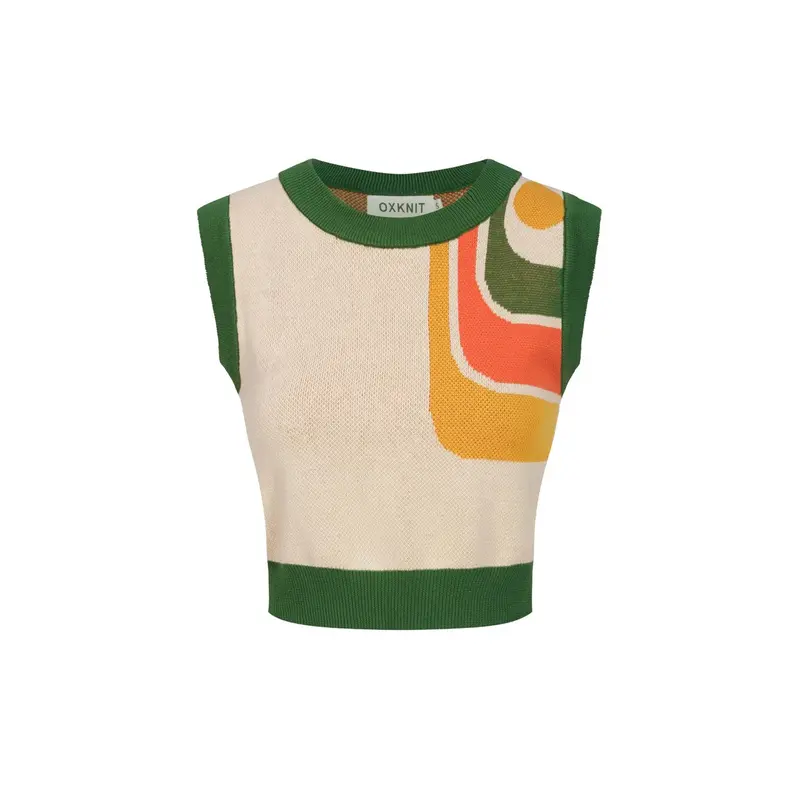 Women’S Retro-Inspired Knit Set With Bold Geometric Graphic 3