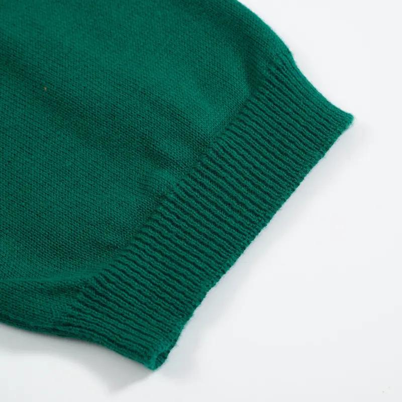 Women’S Vintage Animal Knit Tee – Green V-Neck Top With Embroidered Detail 5