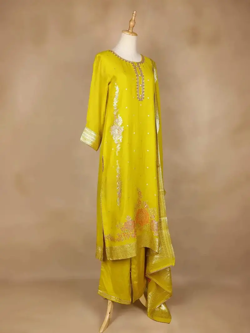 Yellow Straight Cut Salwar Suit Adorned With Floral Designs, With 3/4 Sleeve And Matching Dupatta 4