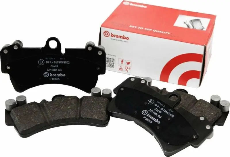 Brembo Front Ceramic Brake Pads – Nao Formula – Oe Equivalent For 2006–2011 Chevrolet Hhr, 2007–2012 Malibu, And 2008 Cobalt 1